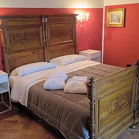 B&B Cipriano 민투르노